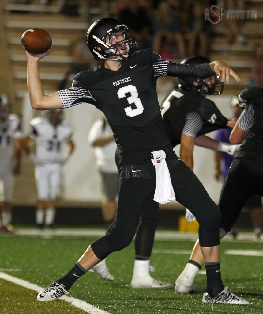 Kody Wilstead, Lehi at Pine View, St. George, Utah, September 5, 2014 | Photo by Robert Hoppie, ASPpix.com, St. George News