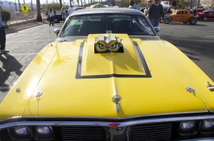 Attendees and cars at the Mesquite Motor Mania car show in Mesquite, Nevada, Jan. 17, 2015 | Photo by Samantha and Rhonda Tommer, St. George News