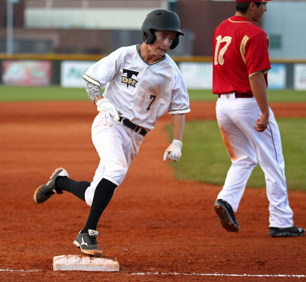 Trey Allred (7) rounds third and scores for the Thunder in the first inning, Cedar vs. Desert Hills, Baseball, St. George, Utah, Mar. 24, 2015 | Photo by Robert Hoppie, ASPpix.com, St. George News