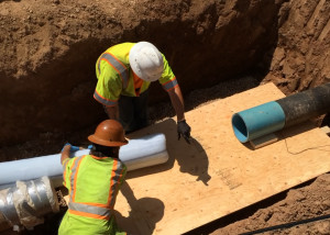 Insituform Technologies LLC intalls a liner into the broken water pipe that carries drinking water from the east side of Cedar City to the west, 400 North and Interstate 15, Cedar City, Utah, May 13, 2015 | Photo by Carin Miller, St. George News 