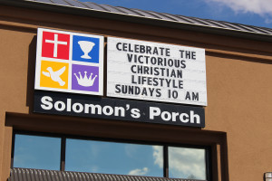 A sign on Solomon's Porch inviting newcomers to the church, St. George, Utah, July 9, 2015 | Photo by Nataly Burdick, St. George News