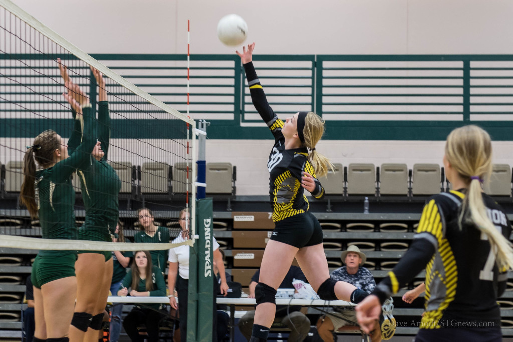 Girls volleyball, Snow Canyon vs. Union, St. George, Utah, Aug. 27, 2015 | Photo by Dave Amodt, St. George news