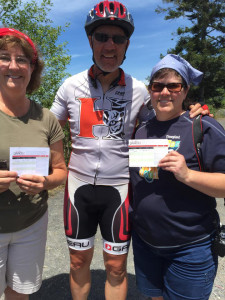 Jody Rich poses with two sisters from California who he gave PAACE cards to give service, location not specified, July 17, 2015 | Photo courtesy of Jody Rich, St. George News