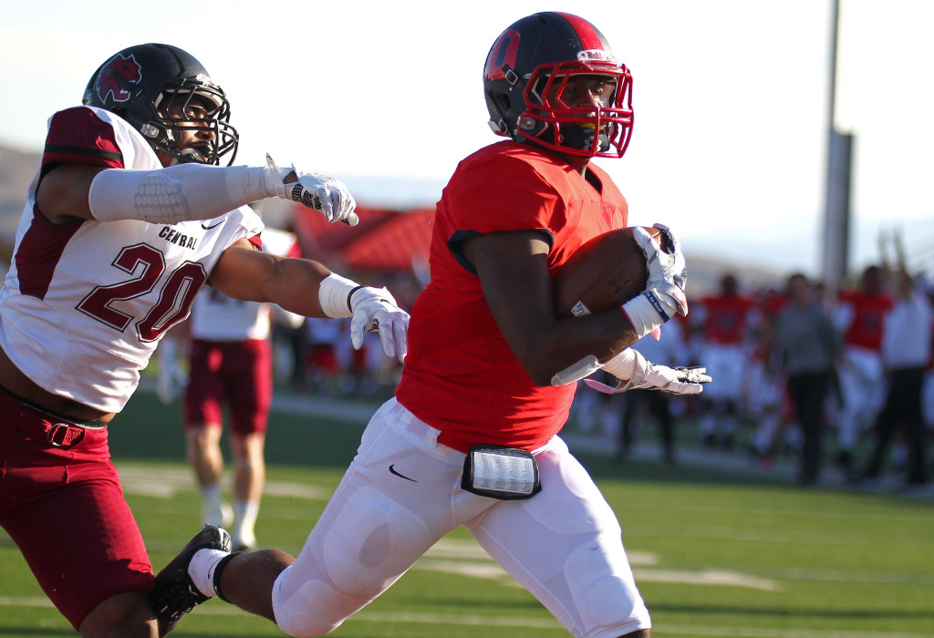 DeJon Coleman scores a touchdown for the Red Storm, Dixie State University vs. Central Washington University, St. George, Utah, Sept. 10, 2015, | Photo by Robert Hoppie, ASPpix.com, St. George News