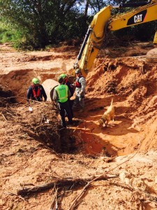 Volunteers search for a missing boy in the aftermath of flooding in Hildale, Utah, Sept. 18, 2015 | Photo courtesy of Washington County Emergency Services, St. George News