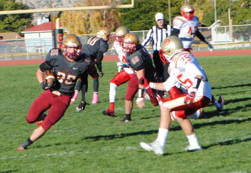 Cedar's Brock Oldroyd (25), Judge Memorial at Cedar, Cedar City, Utah, Oct. 30, 2015 | Photo by Jordan Abel, St. George News