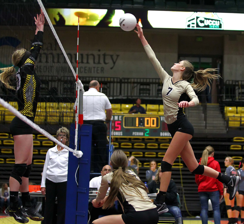 Desert Hills' Rachel Winters (7), 3A State Volleyball Tournament, Orem, Utah, Oct. 28, 2015, | Photo by Robert Hoppie, ASPpix.com, St. George News