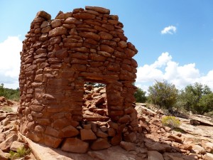 SITLA staff and Friends of Cedar Mesa volunteers work to protect the spectacular Cave Towers, Sept. 19, 2015 | Photo courtesy of SITLA, St. George News