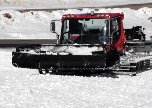 A snow cat grooms the snow preparing trails at the Navajo Lodge for opening day on Nov. 27, Brian Head Resort, Brian Head, Utah, Nov. 21, 205 | Photo by Carin Miller, St. George News