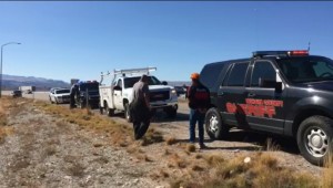 Homero Duran Duran is detained by Mohave County Sheriff's deputies along Interstate 15 for allegedly stealing from a Littlefield, Arizona, repair shop, St. George, Utah, Nov. 11, 2015 | Photo by Michael Durrant, St. George News