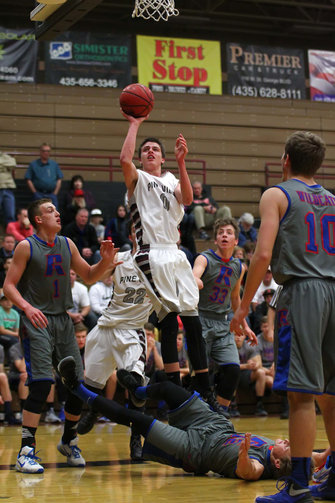 Pine View's Brandon Yates (0), Pine View vs. Richfield, Boys Basketball, St. George, Utah, Dec. 30, 2015, | Photo by Robert Hoppie, ASPpix.com, St. George News