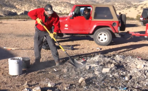 Volunteers clean up a party area and fire pit during a Desert RATS project, Washington County, Utah, Dec. 5, 2015 | Photo by Sheldon Demke, St. George News