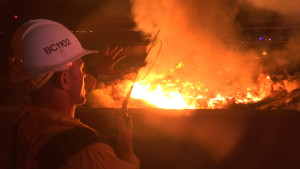 Fire crews worked to contain an agricultural burn which spread out of control, shutting down Interstate 15, Littlefield, Arizona, Feb. 29, 2016 | Photo by Michael Durrant, St. George News