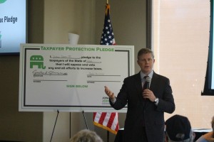 Republican gubernatorial candidate Jonathan Johnson took a pledge not to raise taxes in Utah if elected governor, St. George, Utah, March 15, 2016 | Photo by Mori Kessler, St. George News