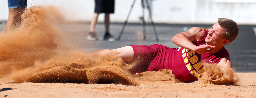 Pine View Invitational Track Meet, St. George, Utah, Apr. 2, 2016, | Photo by Robert Hoppie, ASPpix.com, St. George News