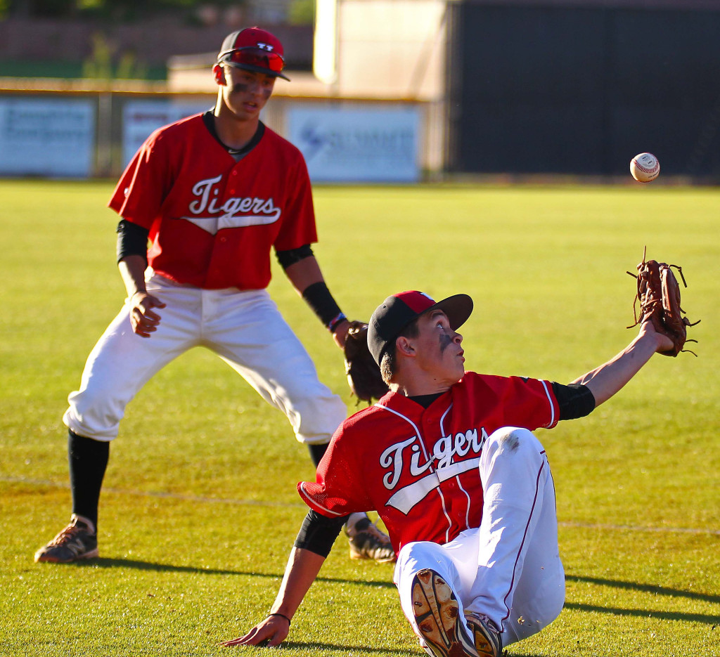 Hurricane's Micheal Lacy (13), Desert Hills vs. Hurricane, Baseball, St. George, Utah, Apr. 11, 2016, | Photo by Robert Hoppie, ASPpix.com, St. George News