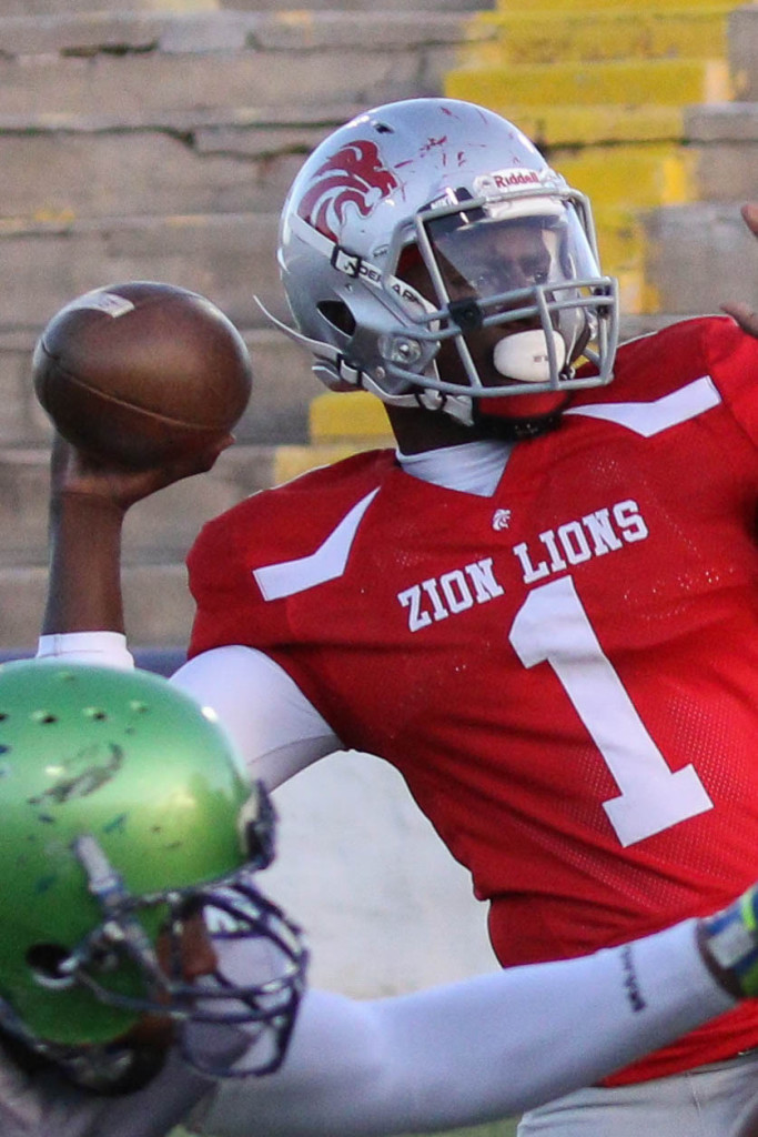 Zion Lions' Josh Ford (1), Zion Lions vs.Vegas Hawks, Football,  St. George, Utah, Apr. 16, 2016, | Photo by Kevin Luthy, St. George News