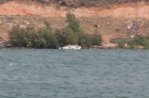 Sand Hollow State Park rangers respond to a pair of boaters in distress after their craft began to take on water from high winds. Ultimately the boat had to be beached along the shore, Sand Hollow State Park, Utah, May 6, 2016 | Photo by Mori Kessler, St. George News