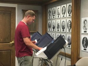 Iron County residents vote in Tuesday's primary election, June 28, 2016, Cedar City, Utah | Photo by Tracie Sullivan, St. George News/Cedar City News