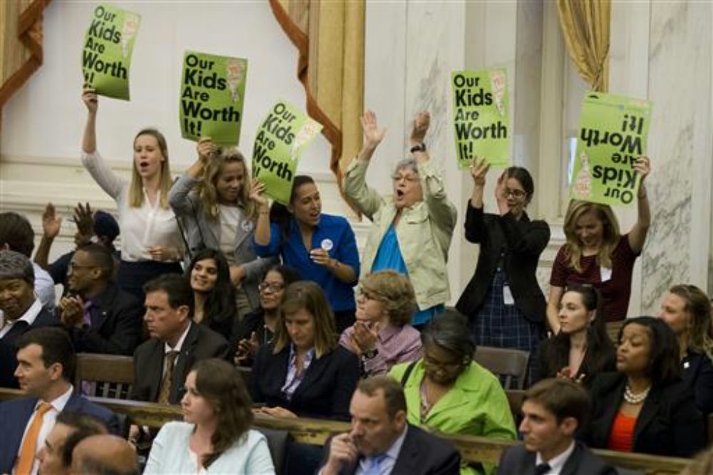 Audience members cheer after Philadelphia City Council passed a tax on sugary and diet beverages, in Philadelphia. Philadelphia has become the first major American city with a soda tax despite a multimillion-dollar campaign by the beverage industry to block it, Philadelphia, Pennsylvania, June 16, 2016 | AP Photo/Matt Rourke, File, St. George News