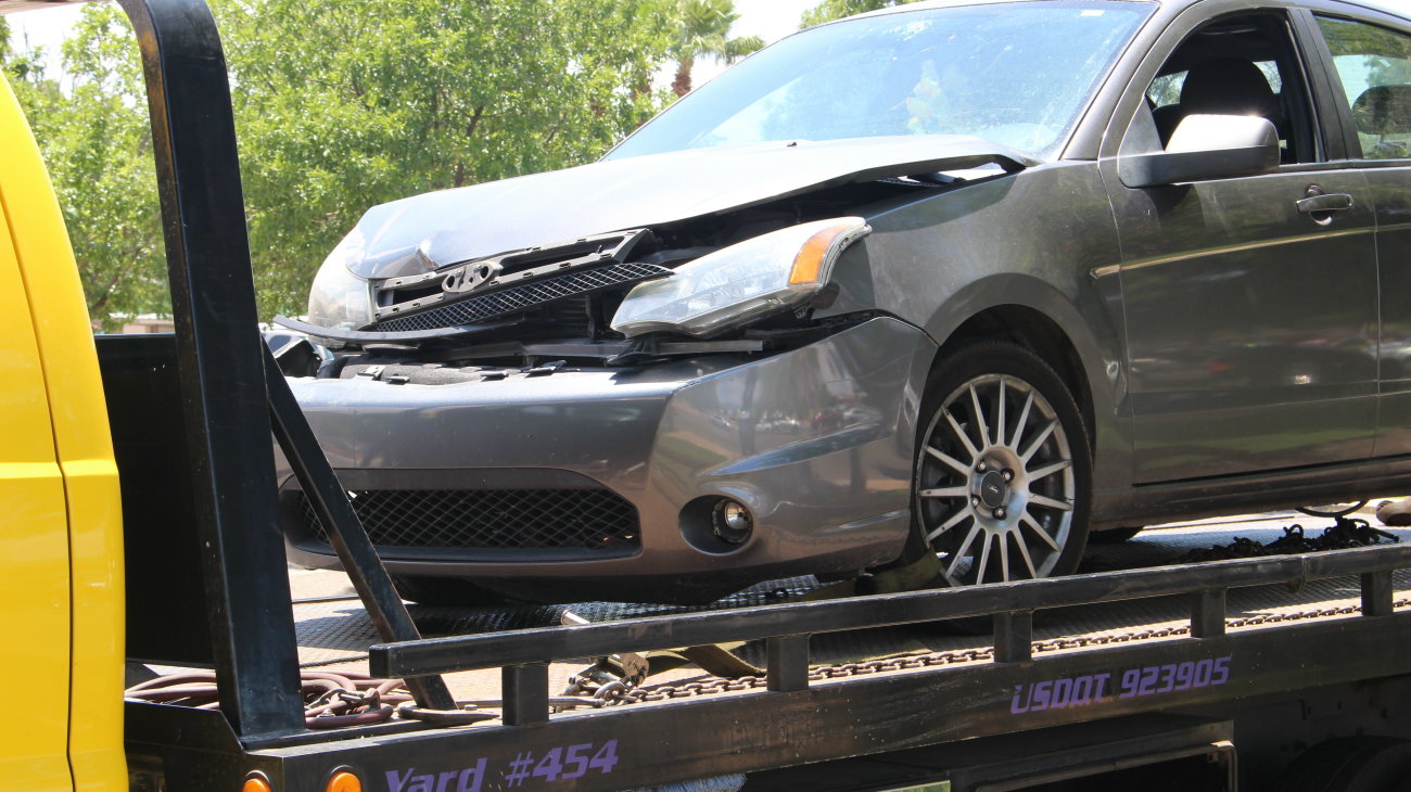 Crash at the intersection of 700 South and River Road in St. George, Utah, June 30, 2016 | Photo by Mori Kessler, St. George News