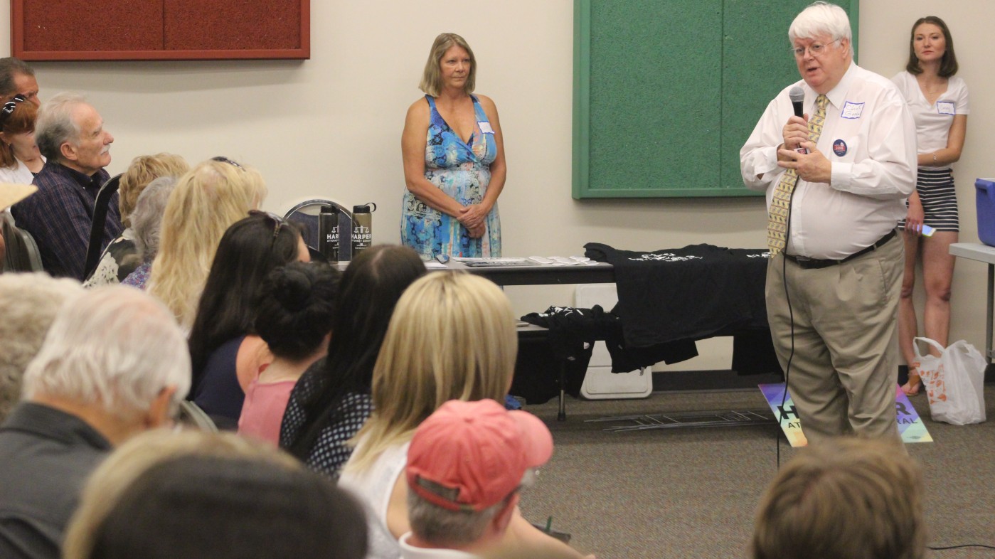 At the debate between Jonathan Swinton and Misty K. Snow at Tonaquint Intermediate School. Both are seeking the Democratic nomination for senate on the June 28 primary election, St. George, Utah, June 14, 2016 | Photo by Mori Kessler, St. George News