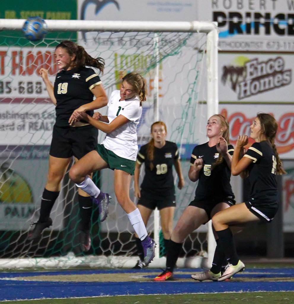 Desert Hills' Elly Williams (19), Snow Canyon vs. Desert Hills, Soccer, St. George, Utah, Sept. 8, 2016, | Photo by Robert Hoppie, ASPpix.com, St. George News