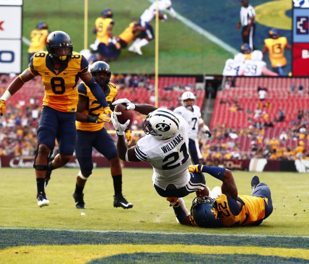 Jamaal Willimas scores a TD, BYU vs. West Virginia, Landover, Md., Sept. 24, 2016 | Photo by BYU Photo