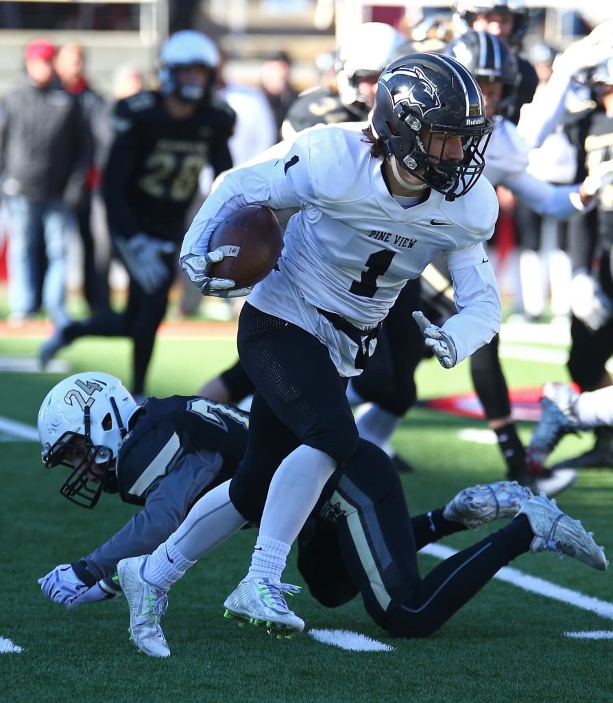 Pine View's Lance Mandrigues (1), Desert Hills vs. Pine View, 3AA State Championship, Football, Salt Lake City, Utah, Nov. 18, 2016, | Photo by Robert Hoppie, ASPpix.com, St. George News