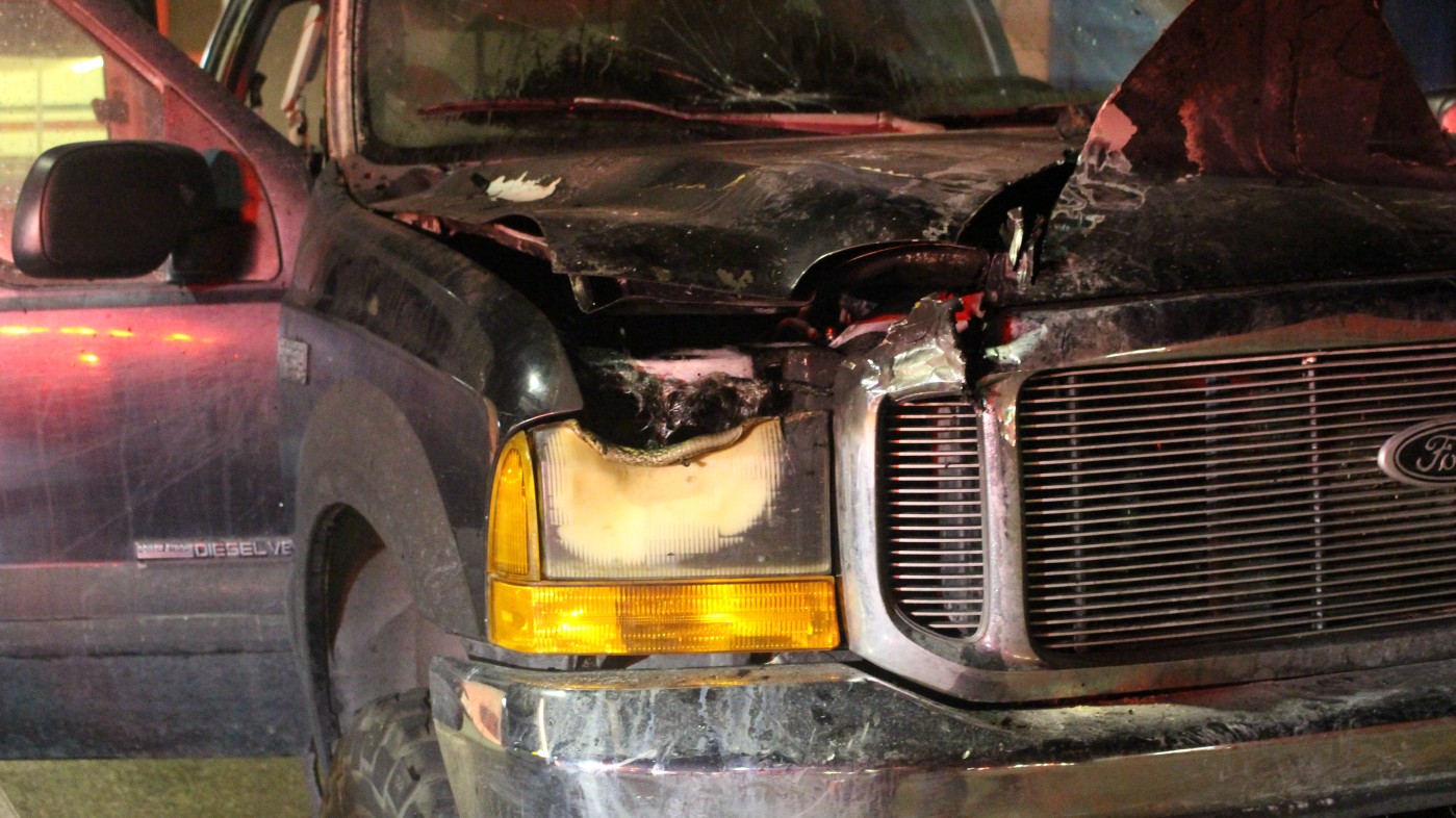 Firefighters responded to a truck fire in the parking lot of O'Reilly's Auto Parts on St. George Boulevard. The fire was quickly put out and no one was injured, St. George, Utah, Oct. 1, 2016 | Photo by Mori Kessler, St. George News