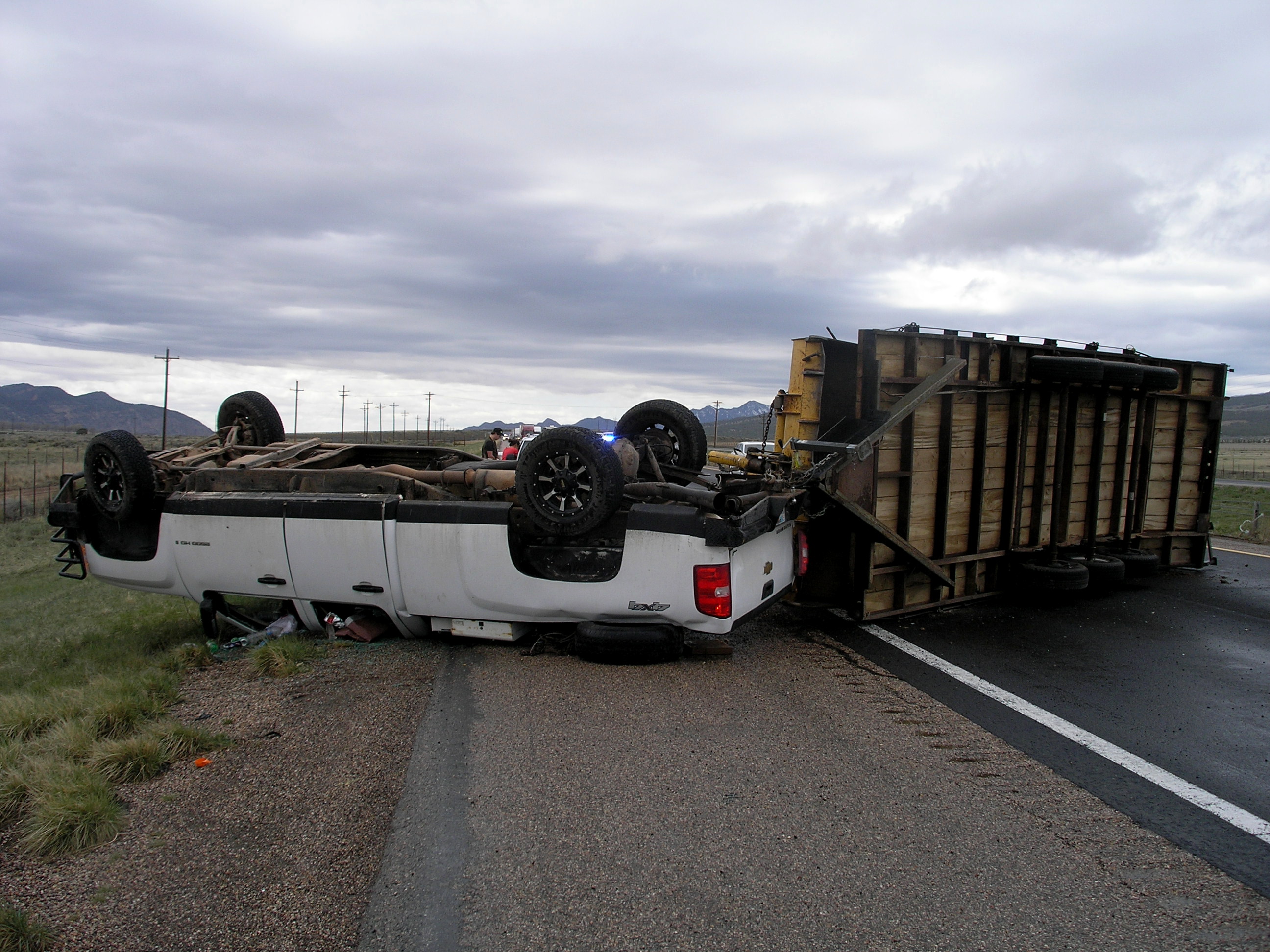 travel trailer crash