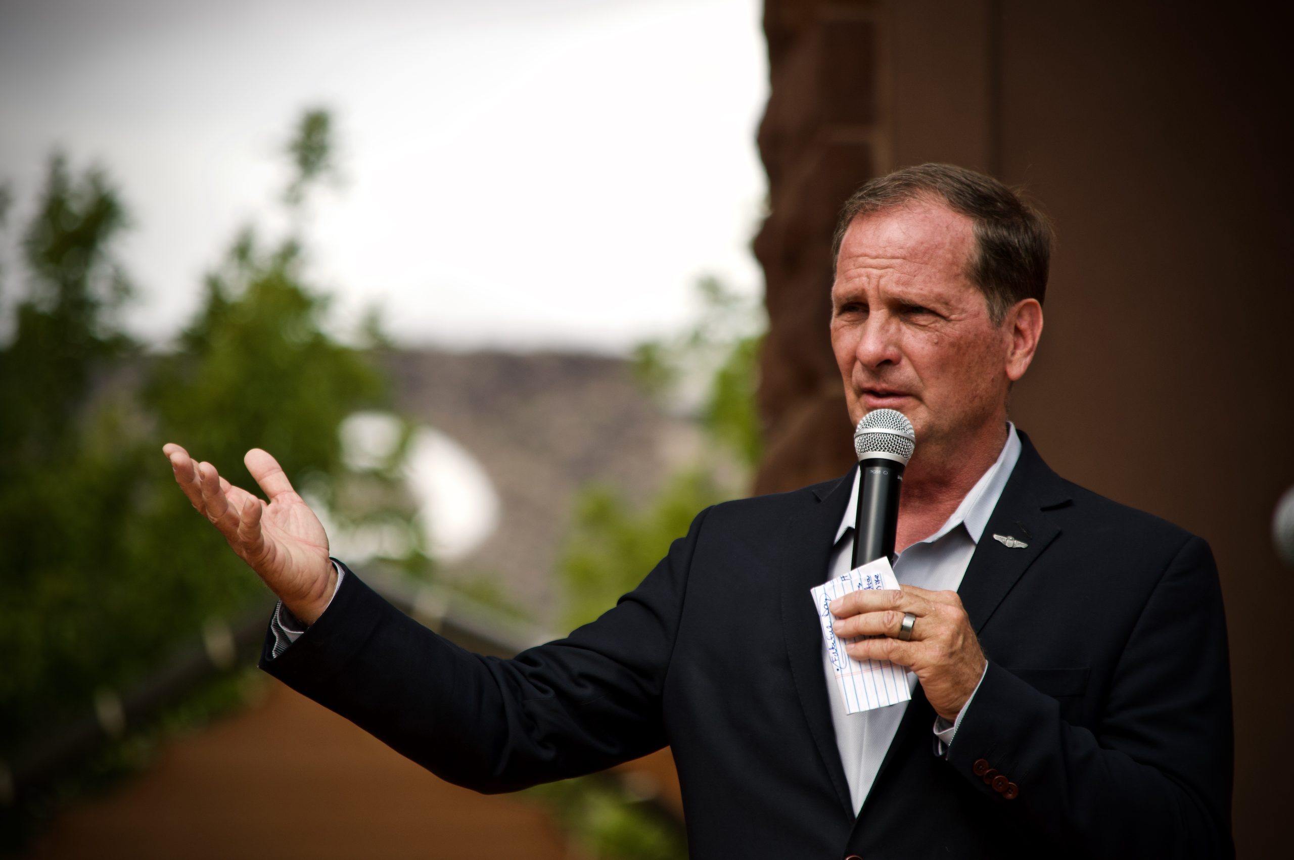 Chris Stewart, 6-term Utah Republican, resigning from Congress