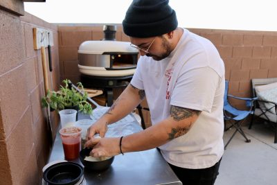 Chris Tamplin makes pizza in his backyard, George, Utah, Nov. 21, 2022 | Photo by Jessi Bang, St. George News