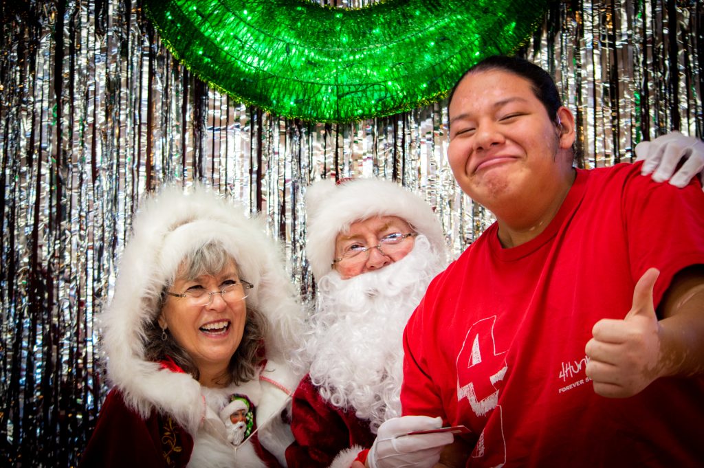 Santa arrives in his 'desert sleigh' at the Shivwits Reservation to bring  joy, gifts – St George News