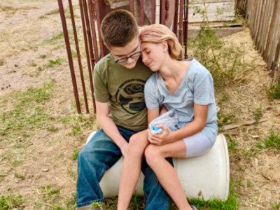 Corbin Kirkham has a moment with his best friend and sister Estella Bracken, location and date unspecified | Photo courtesy of Stacy Mitchell, St. George News
