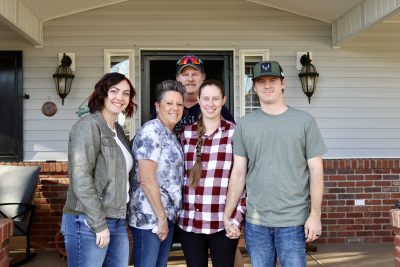 L-R: April Sevy, Kris Schwiermann, David Schwiermann, Madison Thornton and Miles Thornton take a family photo in St. George, Utah, March 11, 2024 | Photo by Jessi Bang, St. George News