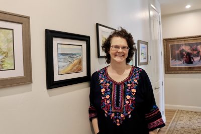 Artist Kimberly Jackson is legally blind, but that hasn't stopped her from expressing herself through art, Washington City, Utah, Feb. 29, 2024 | Photo by Jessi Bang, St. George News